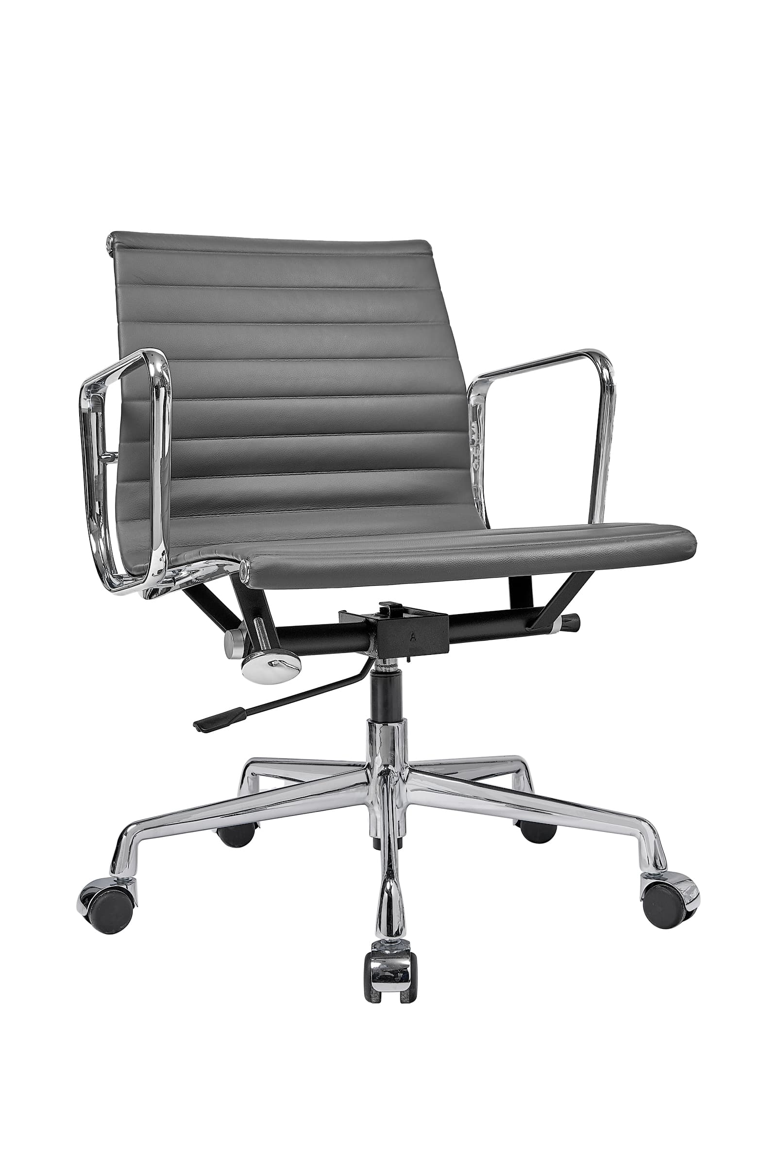 Эргономичное кресло Eames Ribbed Office Chair EA 117, кожа графит