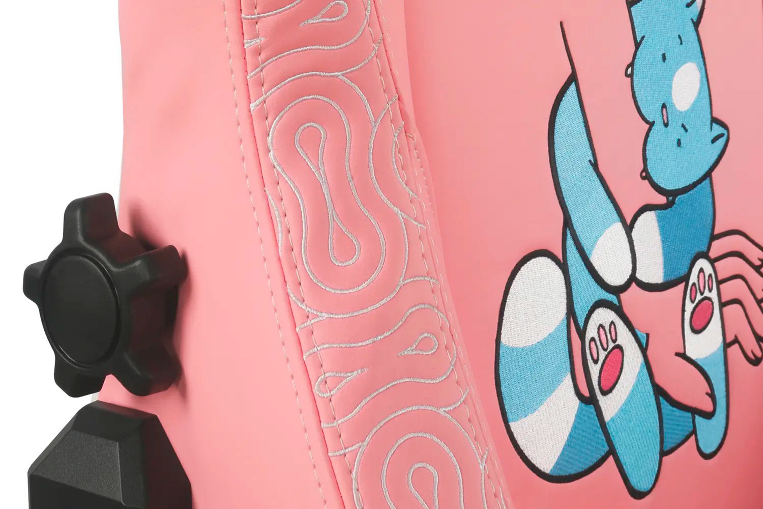 Геймерское кресло DXRacer CRA/D5000/P